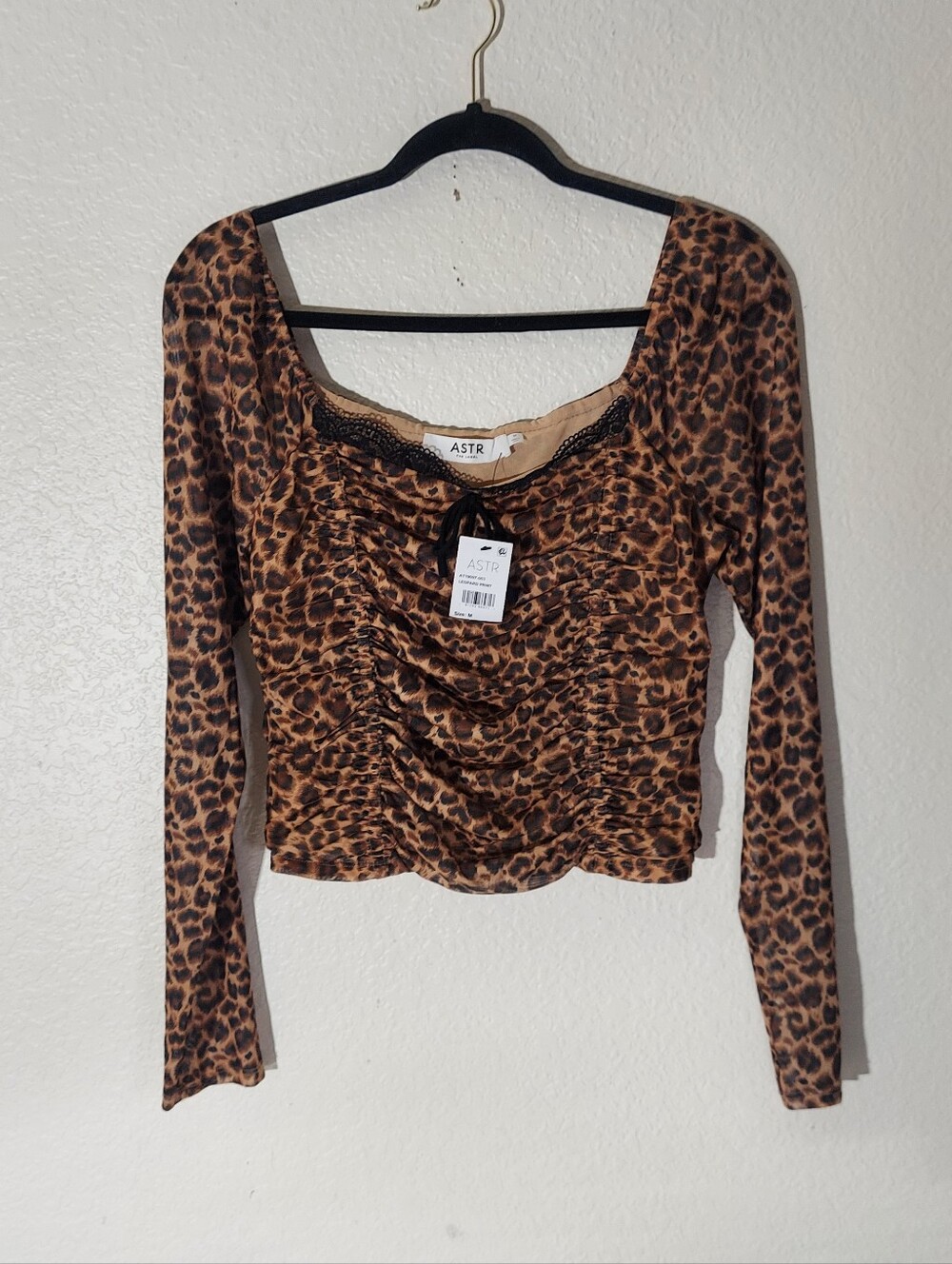 ASTR Leopard-Print Ruched Scoop Neck Sheer Sleeve Top - Brown/Black WM Sz M NWT